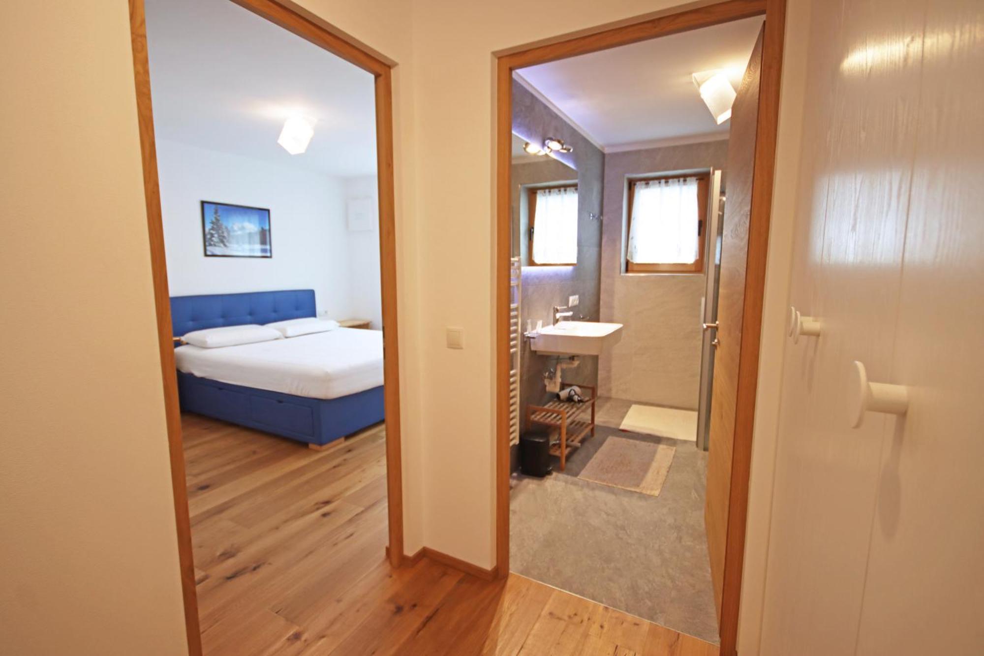 Aurturist Dobbiaco Roulette Apartment Room photo